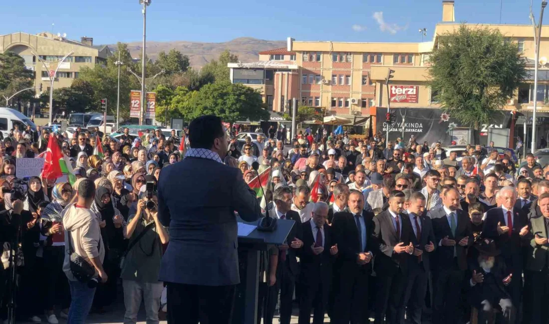 Erzincan’da, Gazze’ye insani yardım ulaştırmak için yola çıkan Küresel Sumud