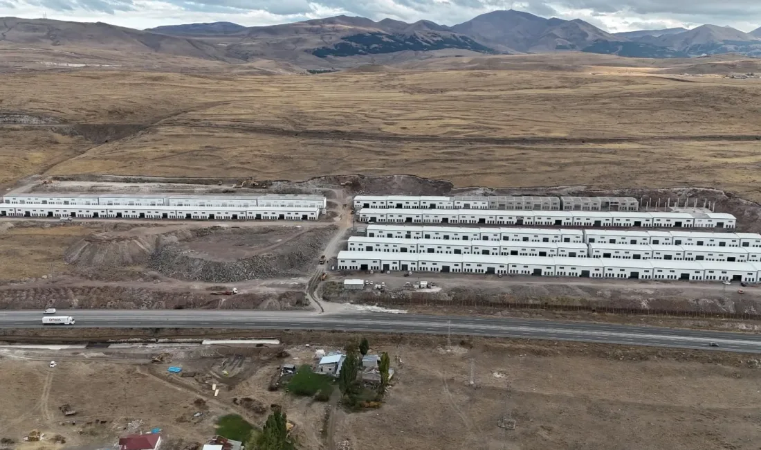 Erzurum’da yapımı devam eden Mobilyacılar Sitesi, 300 işyerini içinde barındıracak.