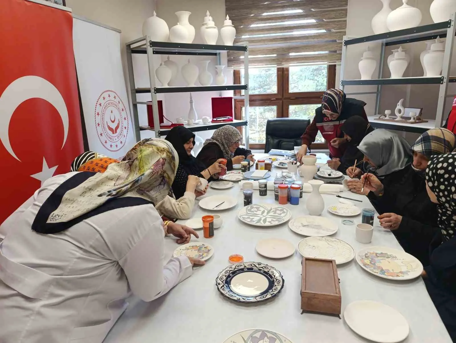 Aile ve Sosyal Hizmetler Bakanlığı tarafından yürütülen “Sanata Teşvik ve