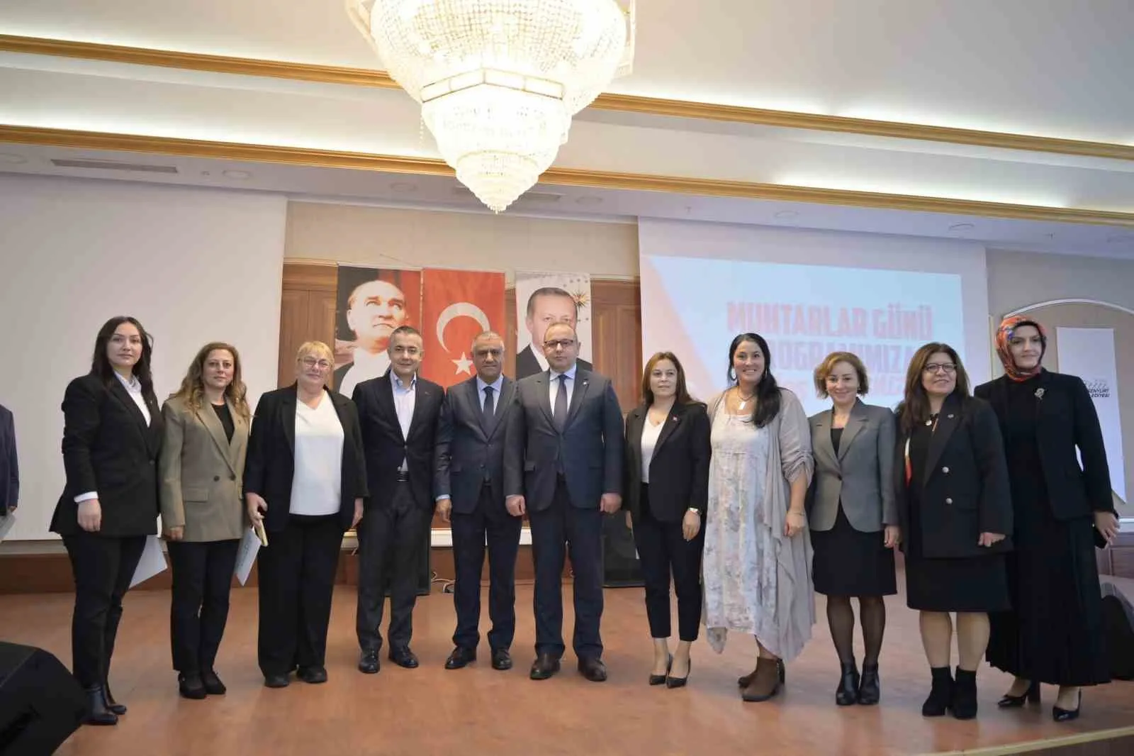 Esenyurt Belediyesi, Muhtarlar Günü dolayısıyla kahvaltı programı düzenledi. Programda Esenyurt