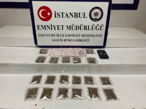 İstanbul’un Esenyurt ilçesinde yapılan dron destekli uygulamada, kamyonetten uyuşturucu madde