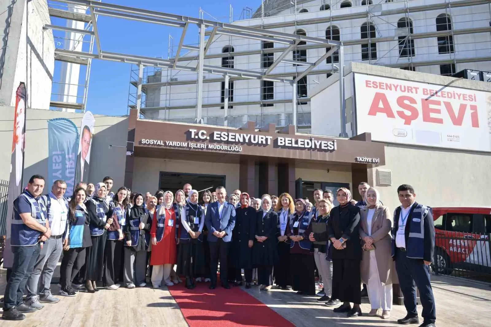 Esenyurt Belediye Başkan Vekili Can Aksoy, belediyenin Sosyal Yardım İşleri