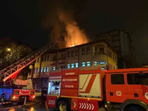 Kayseri’nin Melikgazi ilçesinde iddiaya göre eşiyle kavga ettikten sonra eve