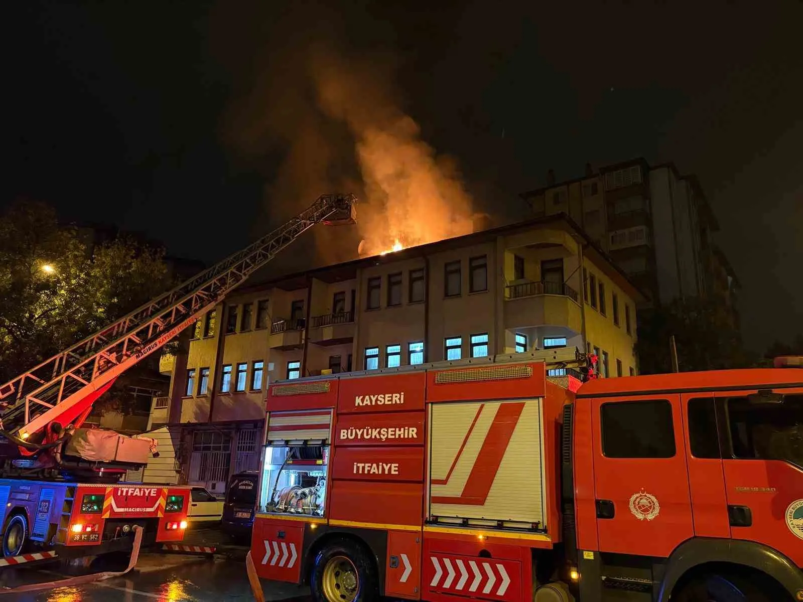 Kayseri’nin Melikgazi ilçesinde iddiaya göre eşiyle kavga ettikten sonra eve
