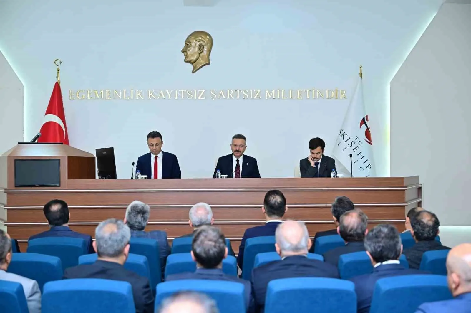 Eskişehir İl Koordinasyon Toplantısı’nda konuşan Vali Hüseyin Aksoy, “İlimizde çeşitli