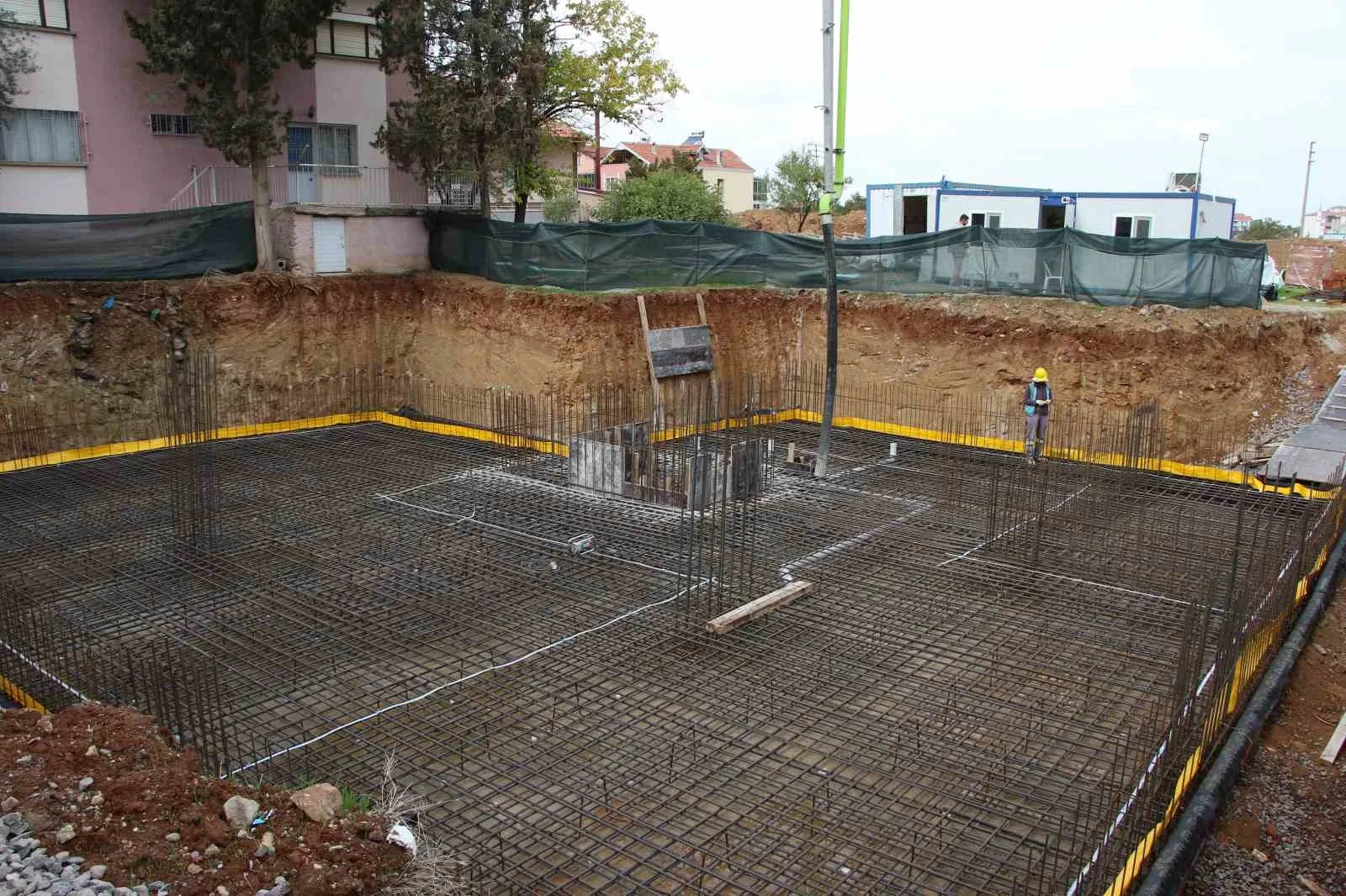 Uşak’ın Eşme ilçesinde sağlık ve eğitim alanında iki yeni yatırımın