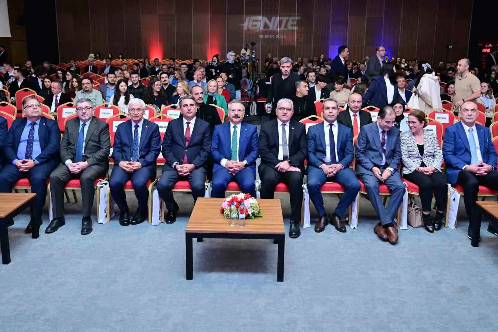 Eskişehir Valisi Hüseyin Aksoy, “Ignite” temasıyla gerçekleştirilecek olan ’ETGB Zirvesi