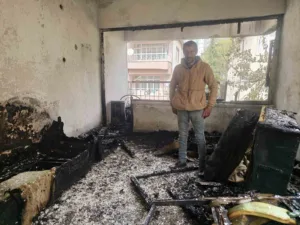 Kayseri’de çıkan yangında evleri kullanılamaz hale gelen, 3 çocuğu ve
