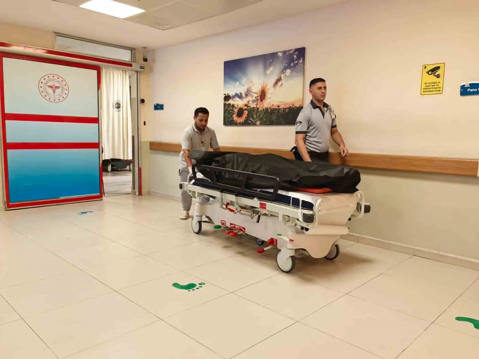 Bursa’da Mısır uyruklu Muhammed Abdelhai, arkadaşları tarafından evinde hareketsiz halde