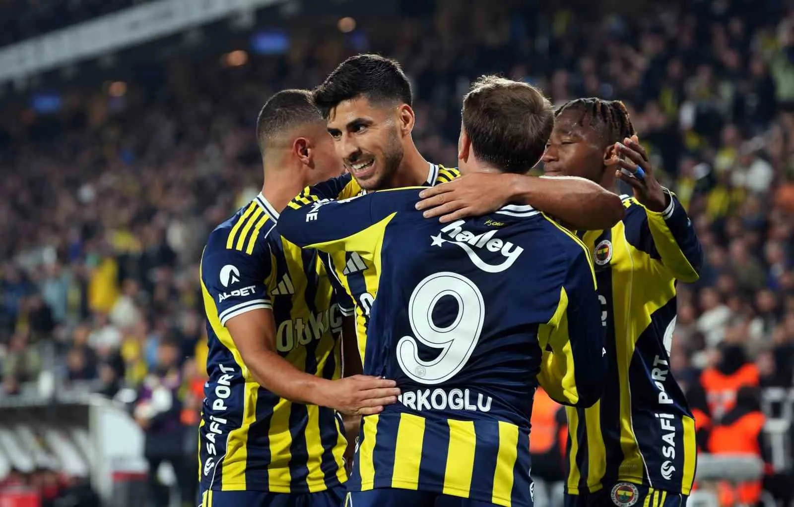Trendyol Süper Lig’de konuk ettiği Fatih Karagümrük’ü 2-1 mağlup eden