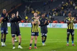Fenerbahçe, milli ara sonrası ligde karşılaştığı Fatih Karagümrük’ü 2-1 yendi.