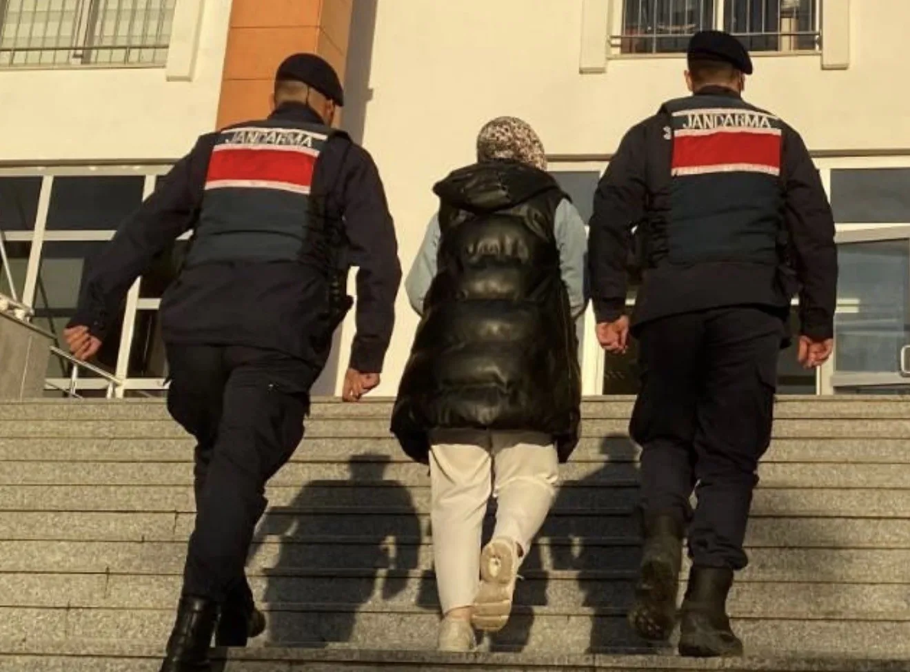 Samsun’un Çarşamba ilçesinde, “FETÖ/PDY silahlı terör örgütüne üye olma” suçundan