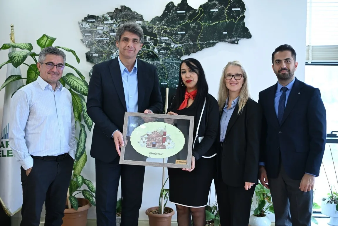 Kartepe Belediye Başkanı Mustafa Kocaman, Ordu Aybastı Belediye Başkanı İzzet