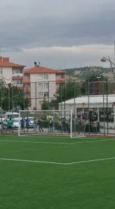 Eskişehir’in Sivrihisar ilçesinde Sivrihisarspor ile Artıspor arasında oynanan maçta iddialara