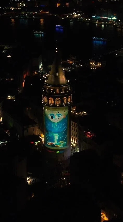 İstanbul’un simge yapılarından Galata Kulesi’ne “Uluslararası Sıfır Atık Forumu” çerçevesinde