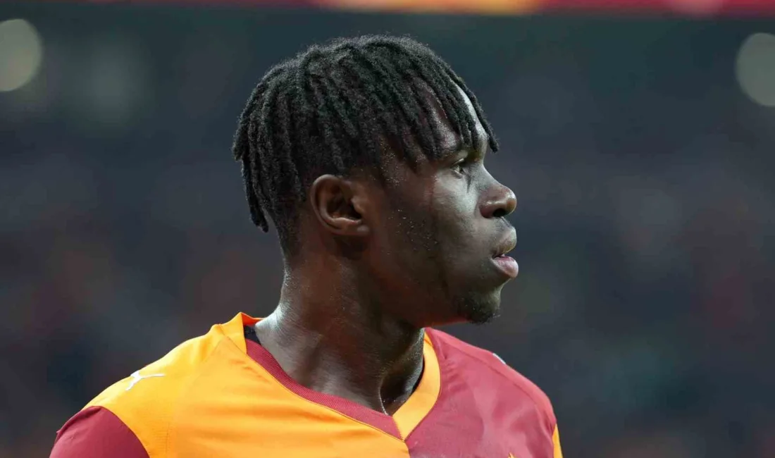 Galatasaray’ın Fildişi Sahilli futbolcusu Wilfried Singo, Beşiktaş derbisinde sakatlandı ve