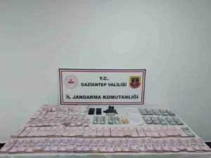 Gaziantep’te jandarma ekiplerince yapılan operasyonda 1 milyon 650 bin TL