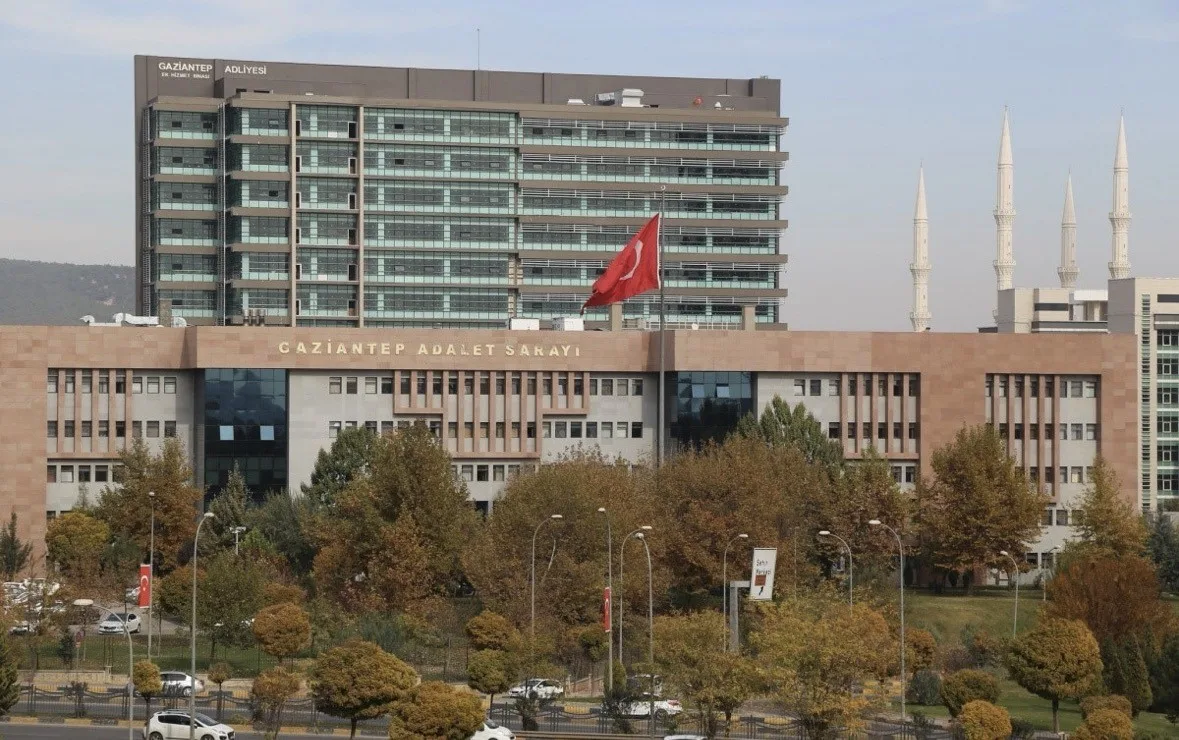 Gaziantep’te bir kişinin 17 bıçak darbesiyle öldürülmesiyle ilgili görülen davada,