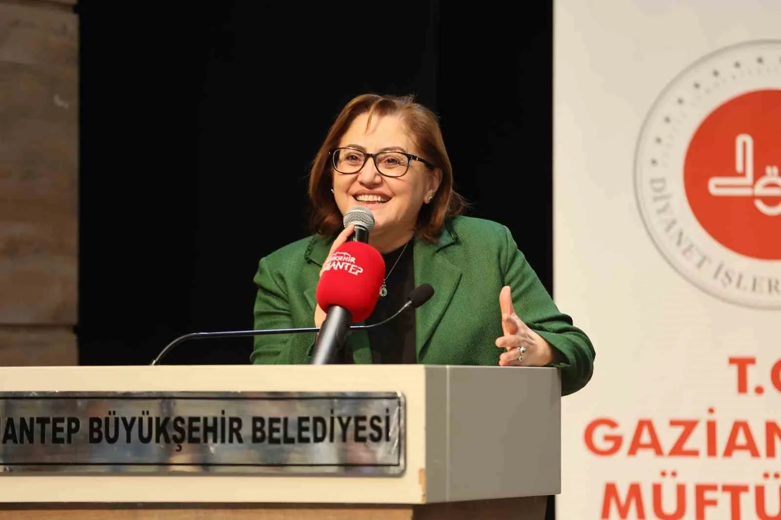 Gaziantep Büyükşehir Belediyesi’nin, 2025 Aile Yılı kapsamında başlattığı “Umre Ziyareti”