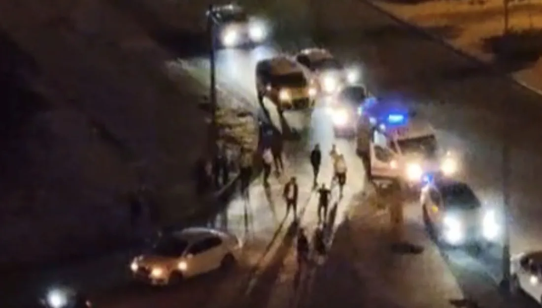 Gaziantep’te bıçaklı saldırıya uğrayan 20 yaşındaki genç, ağır yaralı olarak