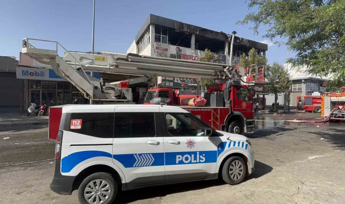 Gaziantep’te cıvata ve vida ürünleri satışı yapılan bir iş yerinde