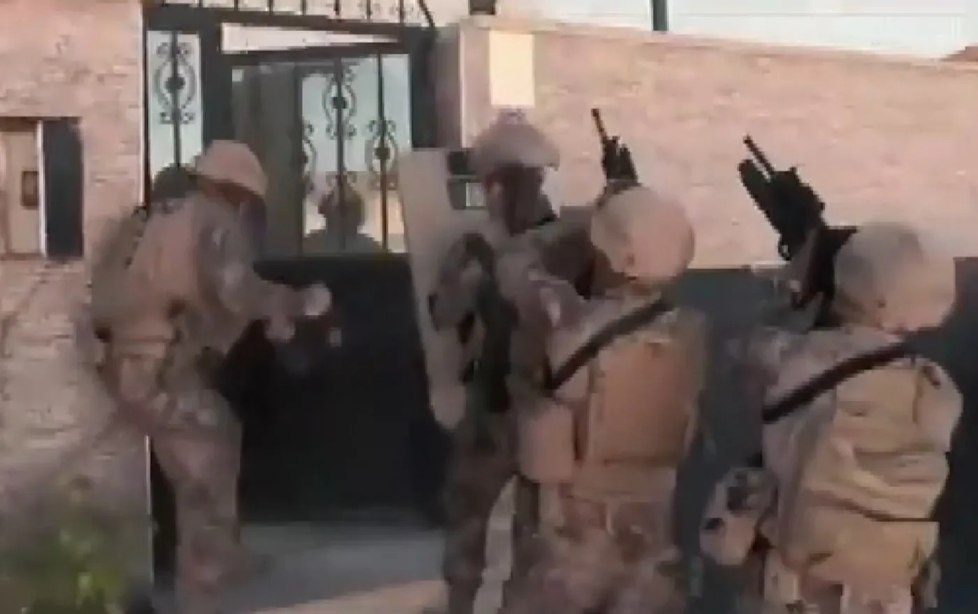 Gaziantep’te yapılan narkotik operasyonunda çok miktarda metamfetamin ele geçirilirken yakalanan