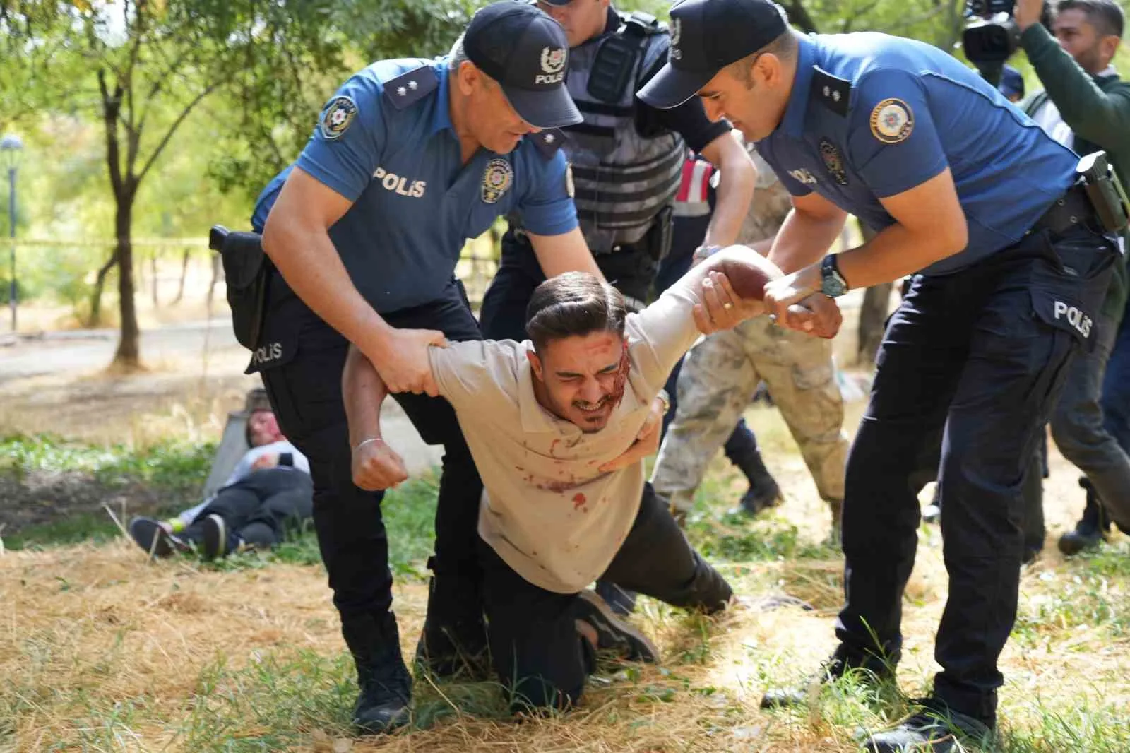 Gaziantep İl Sağlık Müdürlüğü Ulusal Medikal Kurtarma Ekipleri (UMKE) tarafından