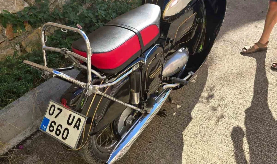 Antalya’nın Gazipaşa ilçesinde mıcırda kayan motosikletin devrilmesi sonucu meydana gelen