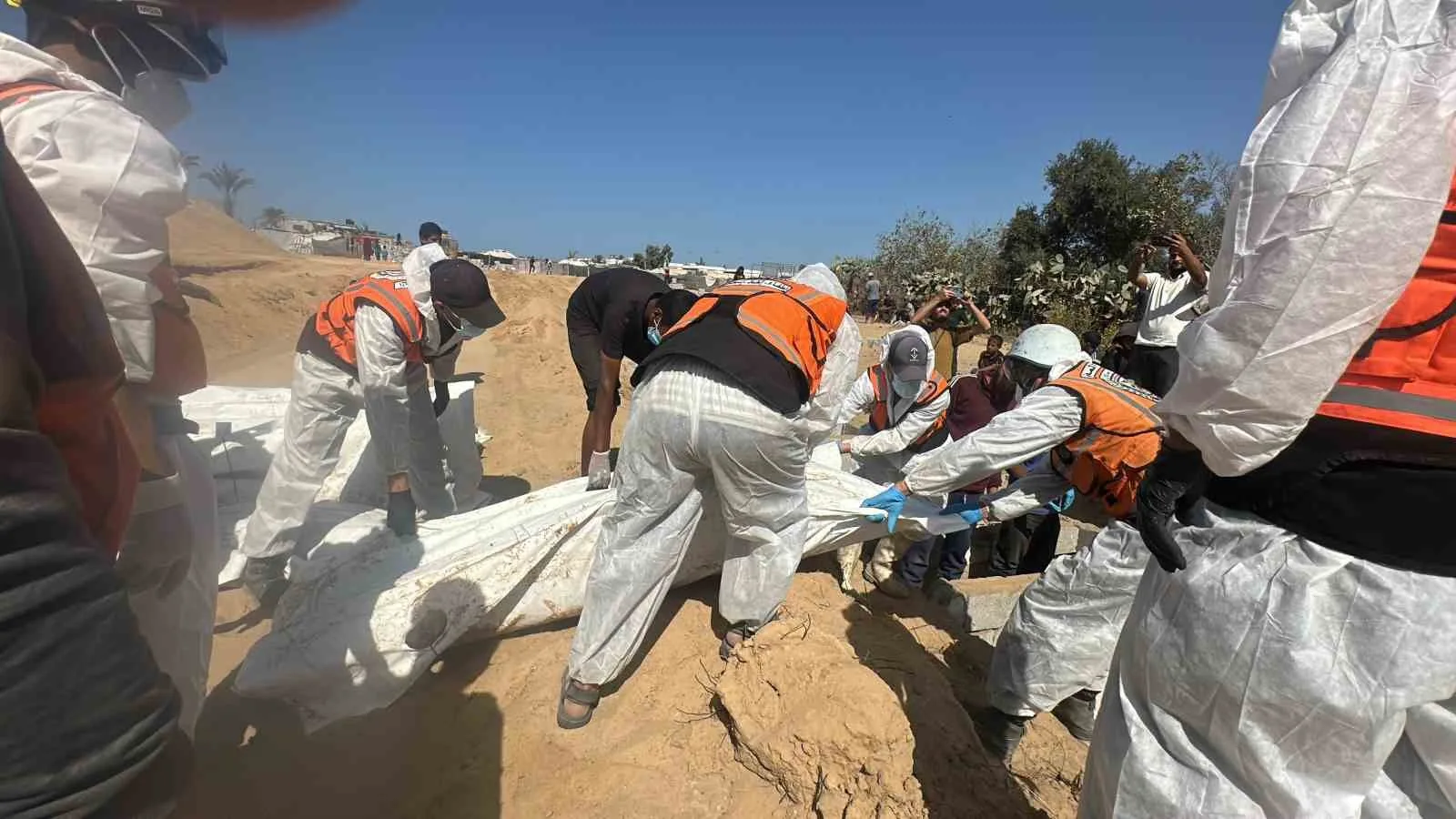 İsrail hapishanelerinde hayatını kaybeden ve aileler tarafından teşhis edilemeyen 54