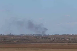 Gazze Şeridi’nin merkezindeki yıkım İsrail’den gözlemlenirken, İsrail insansız hava araçlarının