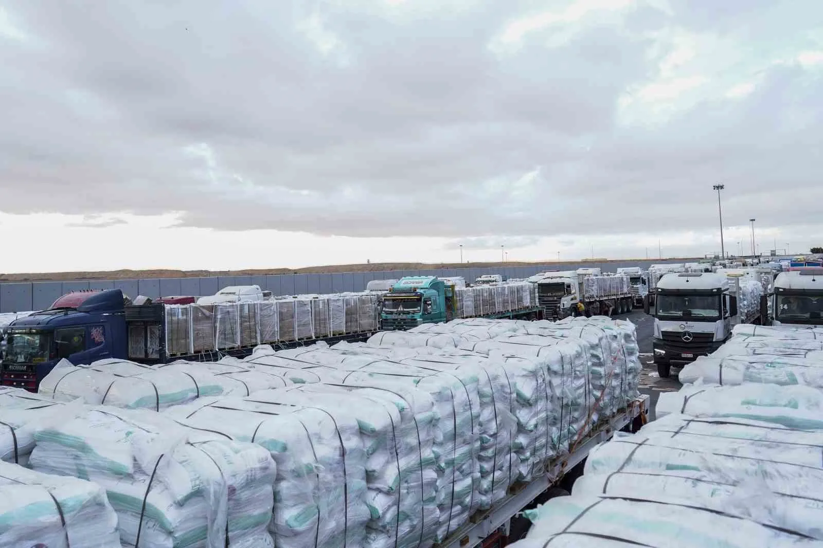 İsrail ve Hamas arasında varılan ateşkes anlaşmasının ardından Mısır’dan Gazze