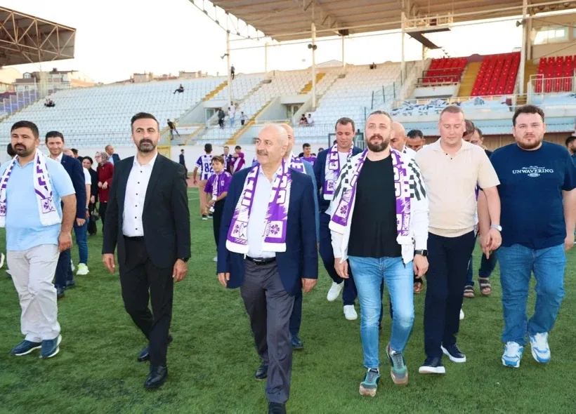 TFF 2. Lig Kırmızı Grup’ta lider Güzide Gebzespor’da şok ayrılık