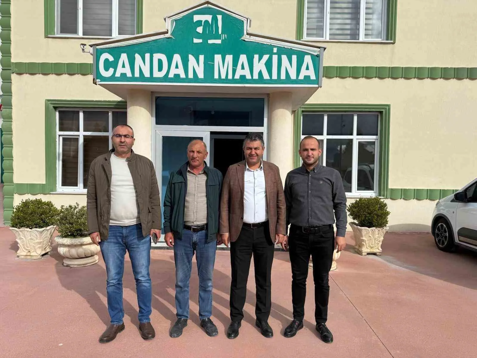 Gediz Belediye Başkanı Necdet Akel ve Gediz Ticaret ve Sanayi