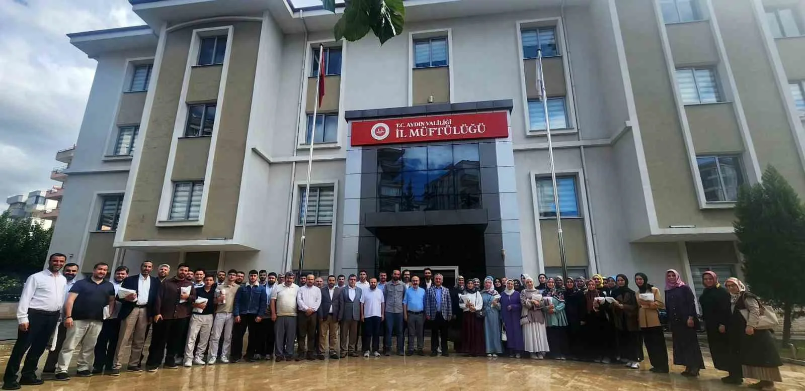 Aydın İl Müftülüğü ev sahipliğinde, İl ve Efeler Gençlik Koordinatörlüğü