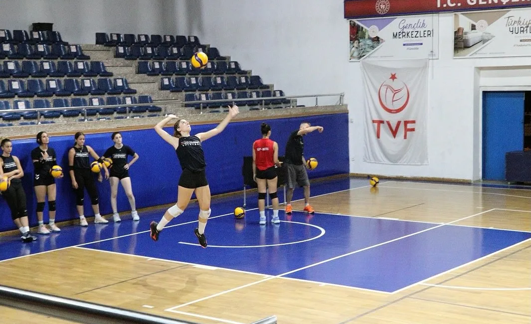 Türkiye Voleybol Federasyonu Kadınlar 2. Ligi 10. Grup’ta yer alan