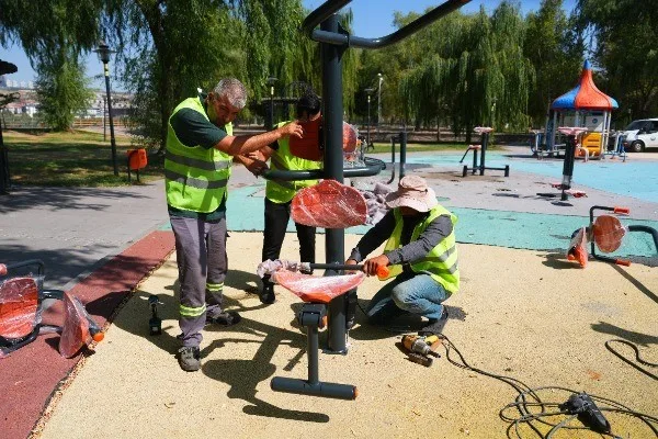 Ankara Gölbaşı Belediyesi ekipleri, Osmanlı Parkı, Selçuklu Parkı ve Şelale