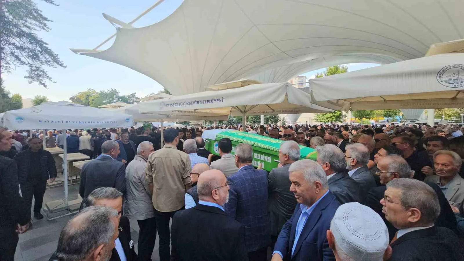 Kayseri Büyükşehir Belediye başkanlığı, cumhurbaşkanı başdanışmanlığı ve yerel yönetim politikalar