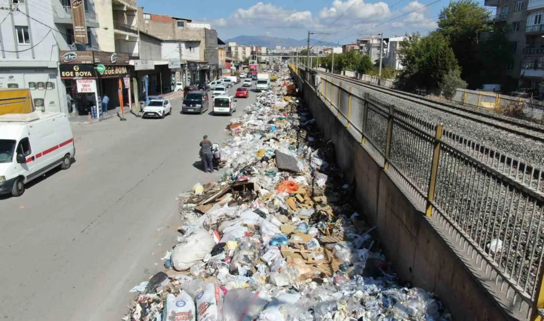 İzmir Buca’da belediye işçilerinin grevi sona erdi ancak çöp yığınları