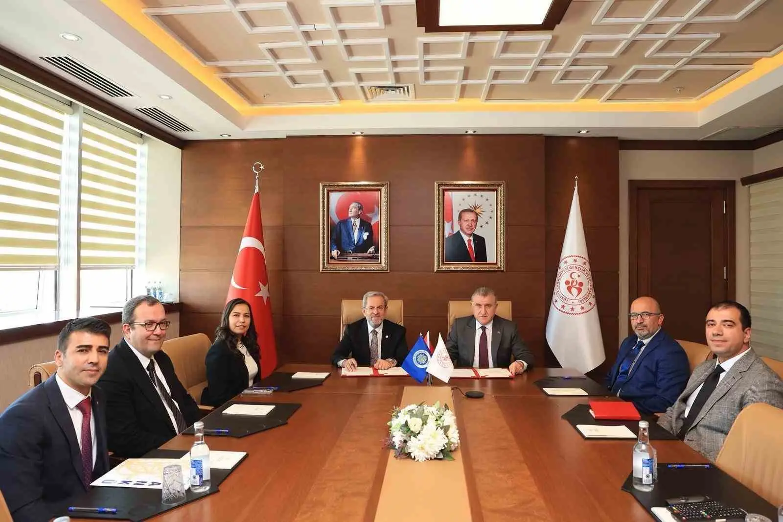 Gençlik ve Spor Bakanı Osman Aşkın Bak ile Ankara Üniversitesi