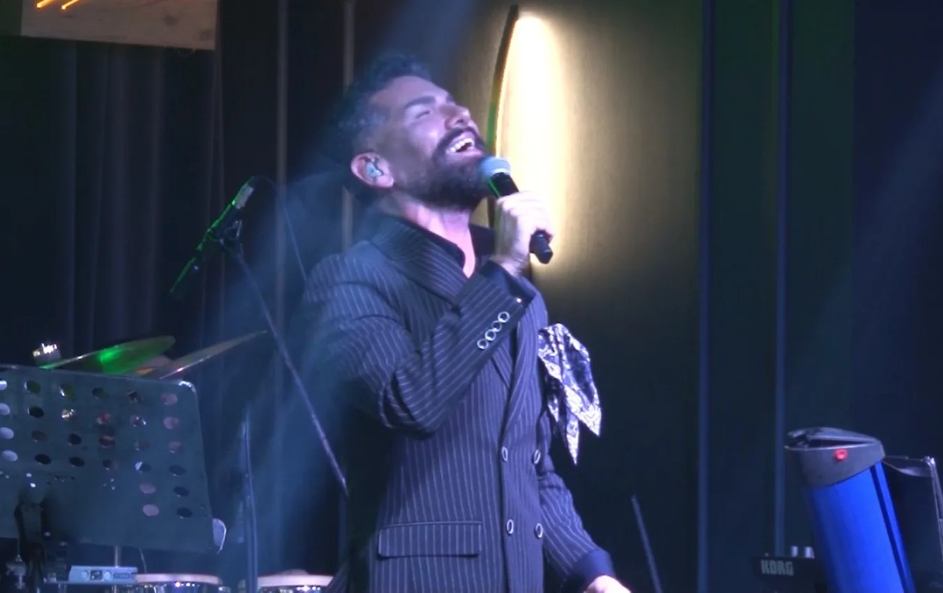 Yalova Çınarcık’taki evinin penceresinden düşüp hayatını kaybeden ünlü şarkıcı Güllü’nün