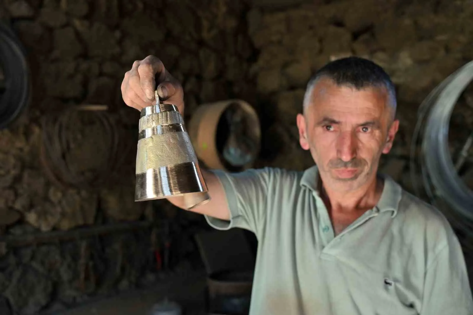 Gümüşhane’nin Kürtün ilçesinde hurda musluklardan üretilen ziller, Türkiye’nin farklı illerine