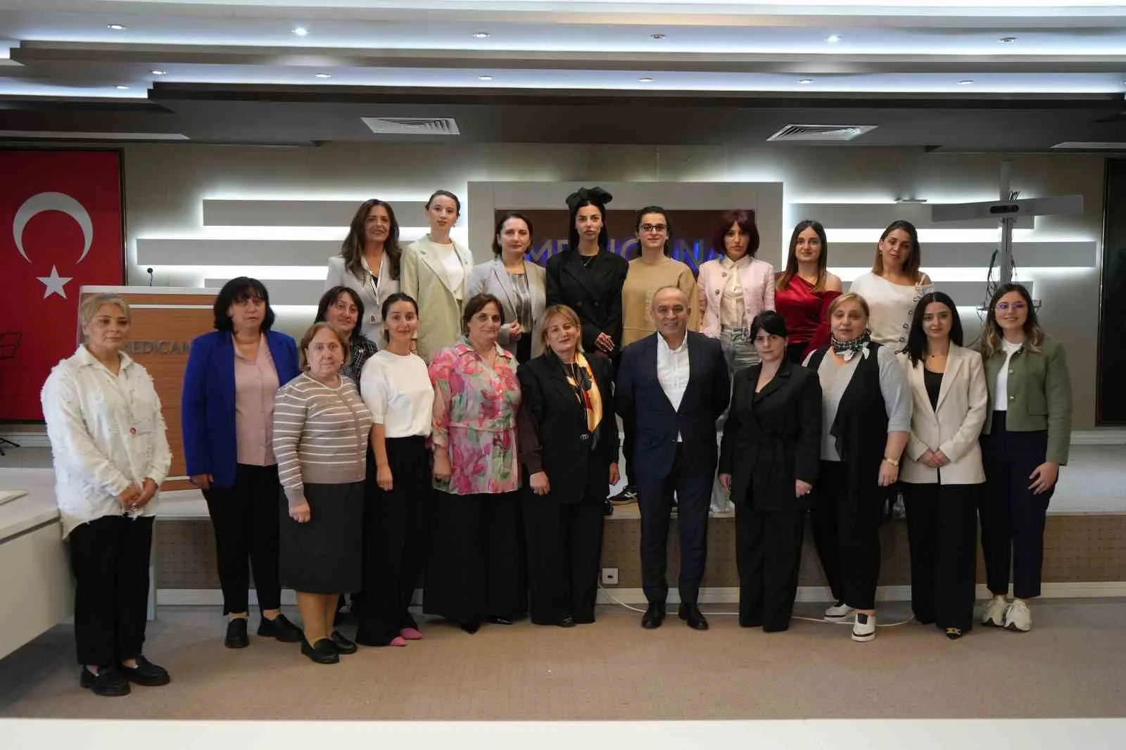 SAMSUN (İHA) – Gürcistan’dan gelen, aralarında doktorların da bulunduğu 16