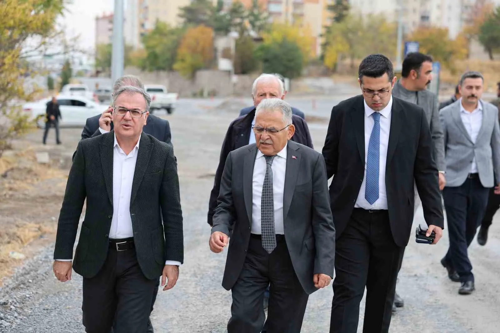 Hacılar’ın ana ulaşım arterlerinden biri olan Kayseri Caddesi’nde, Kayseri Büyükşehir