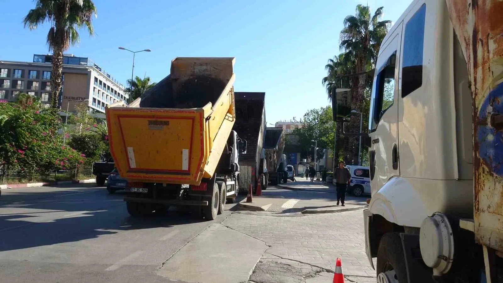 Antalya’da hafriyatçılar, belediye tarafından geçmişe dönük olarak tutulan tutanaklar üzerinden