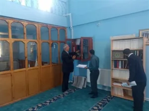 Hakkari Müftüsü Hüseyin Okuş, “Cami ve mescitlerde kütüphane veya kitaplık