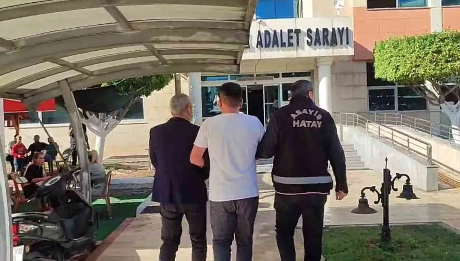 Hatay’ın Dörtyol ilçesinde aranan şahısların yakalanmasına yönelik çalışmada işledikleri suçlar