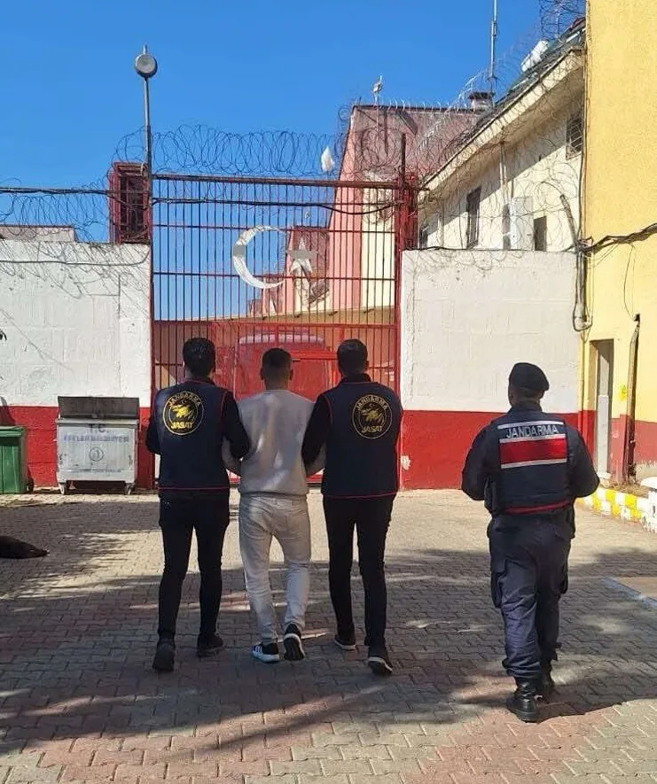 Aydın’ın Efeler ilçesinde silahla tehdit suçundan 10 yıl hapis cezasıyla