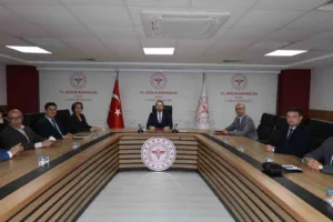 Aydın’da kamu hastanelerinde 9 aylık süreçte verilen hizmetlere yönelik toplantı