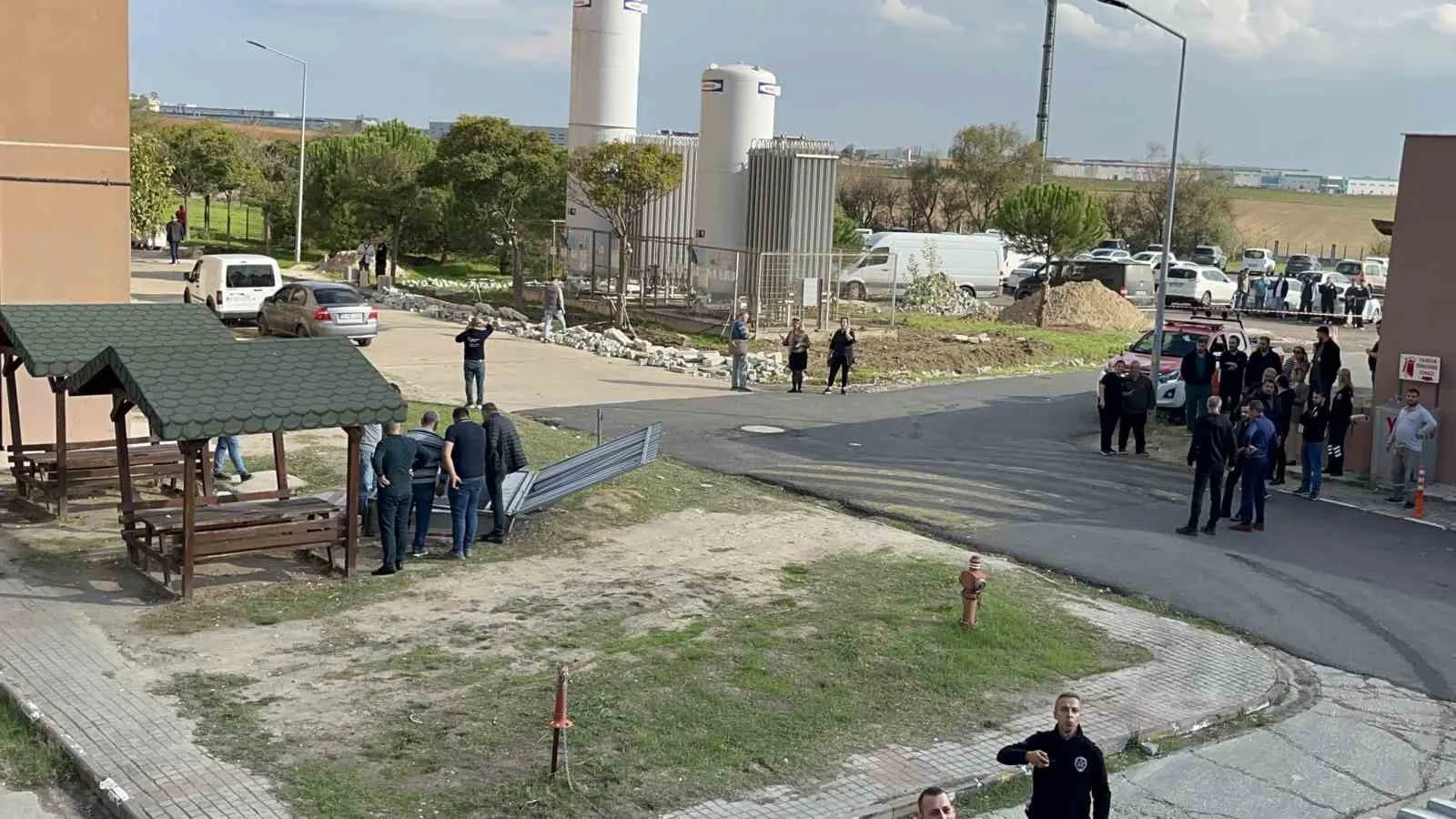 Tekirdağ’da Çorlu Devlet Hastanesi’nde elektrik panolarından yükselen dumanla birlikte küçük
