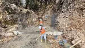 Hatay Büyükşehir Belediyesi, Hassa’nın Arpalıuşağı Mahallesi’nde sel sularının içme suyu